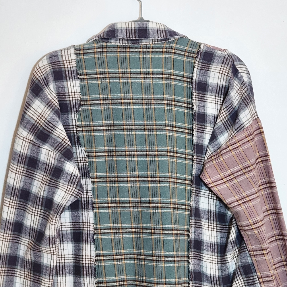 Hem & Thread Multi-Color Plaid Flannel Button Down Shirt Size Medium - Picture 8 of 12